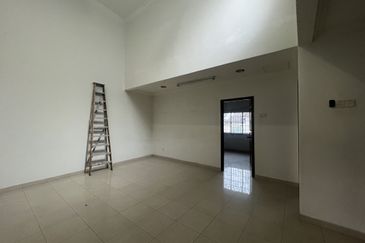 Bandar Tun Hussein Onn