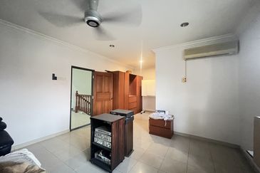 Bandar Tun Hussein Onn