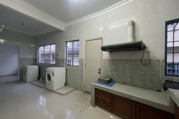 Bandar Tun Hussein Onn