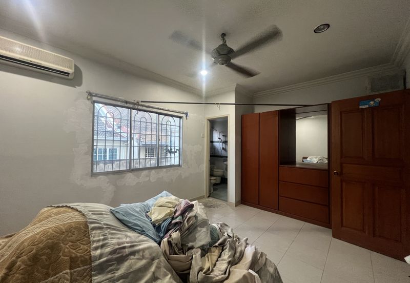 Bandar Tun Hussein Onn