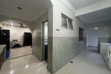 Bandar Tun Hussein Onn