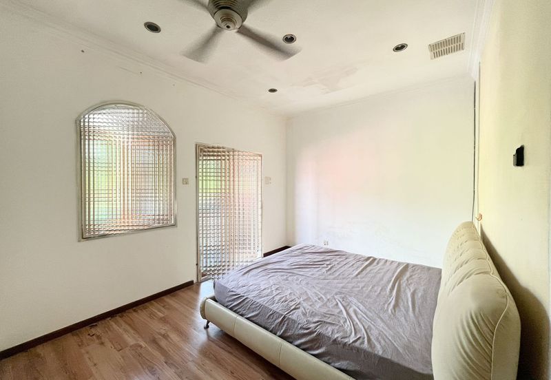 Bandar Tun Hussein Onn