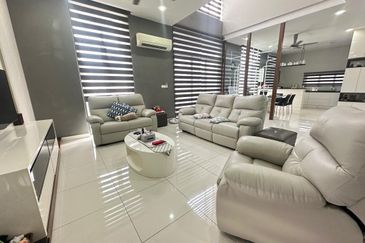 Twin Palm, Bandar Sungai Long   