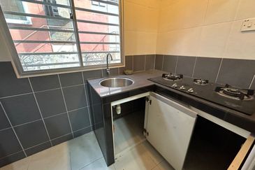  Palm Walk, Bandar Sungai Long 