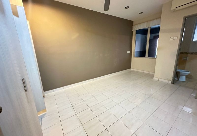  Palm Walk, Bandar Sungai Long 