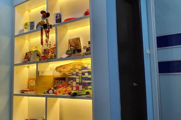 Twin Palm, Bandar Sungai Long 