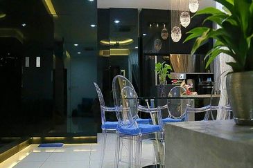 Twin Palm, Bandar Sungai Long 