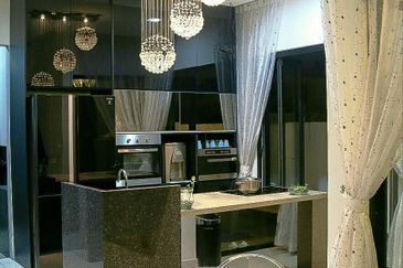 Twin Palm, Bandar Sungai Long 