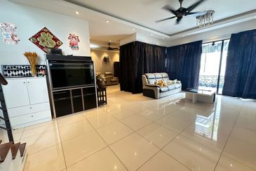 Twin Palm, Bandar Sungai Long 