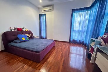 Twin Palm, Bandar Sungai Long 