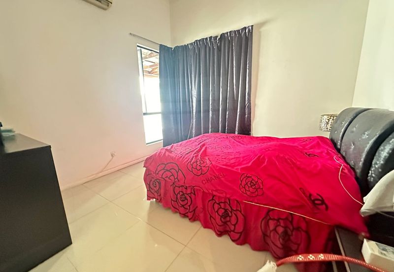 Twin Palm, Bandar Sungai Long 