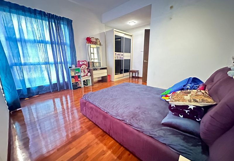 Twin Palm, Bandar Sungai Long 