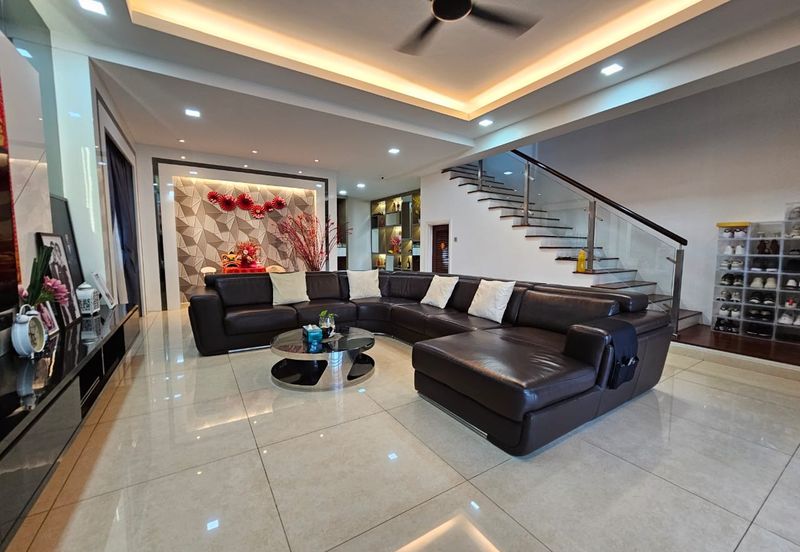 Taming Indah ,Bandar Sungai Long