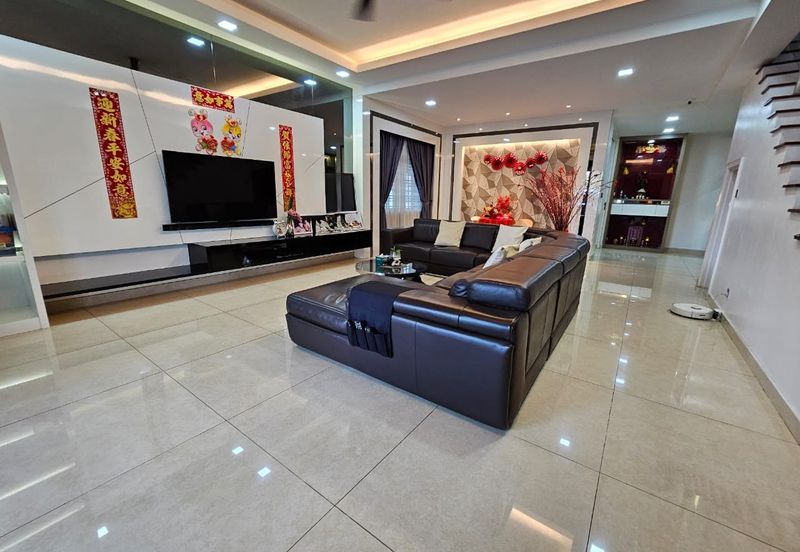 Taming Indah ,Bandar Sungai Long