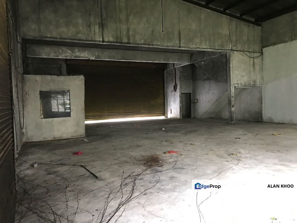 Nilai 7 Semi-D Factory L/A:7.6k sf B/U:4.3ksf For Rent Bangi Semenyih Arab Malaysian Pajam, Negeri Sembilan, Nilai