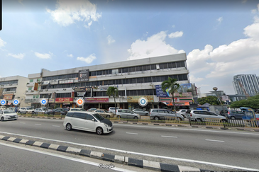 Batu 11 Miles Cheras Shop 24X65 Ground Floor Facing Main Road For Rent Balakong Kajang Cheras Perdana C180