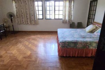 Persiaran Sungai Long 8