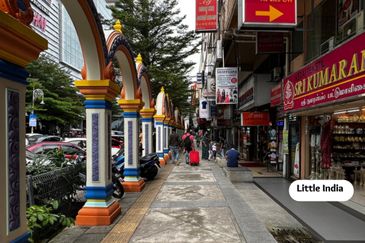 5 Storey Hotel Nu Sentral Mall Walking Distand to KL Sentral , KLCC