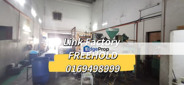 adjoining Link Factory bukit serdang bs 7/1 , Selangor, Seri Kembangan