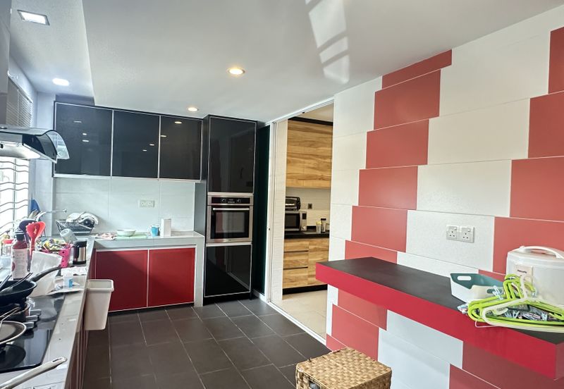 SL 9, Bandar Sungai Long