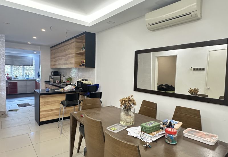 SL 9, Bandar Sungai Long