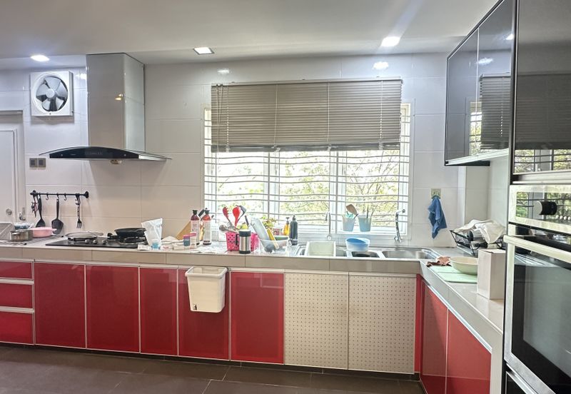 SL 9, Bandar Sungai Long