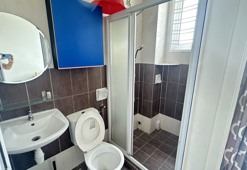 SL 9, Bandar Sungai Long