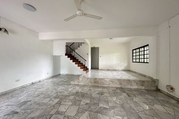 SL 4, Bandar Sungai Long