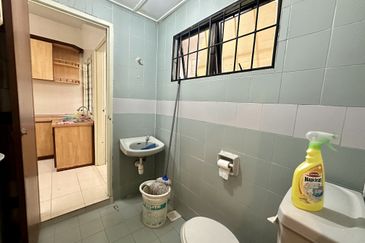 SL 4, Bandar Sungai Long