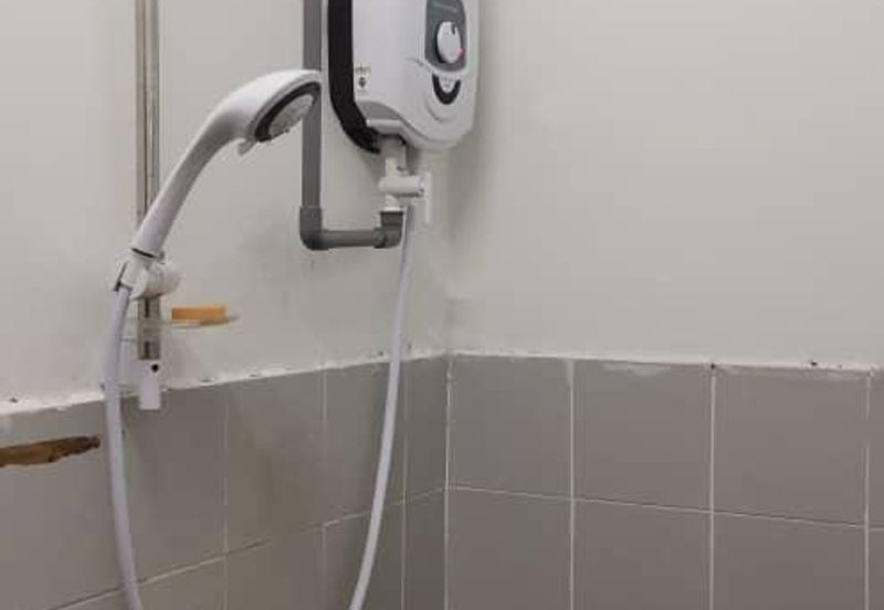 Glen Court, Bandar Sungai Long