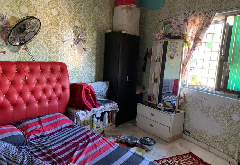 Taman Sri Batu Caves