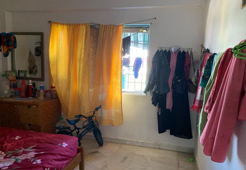 Taman Sri Batu Caves