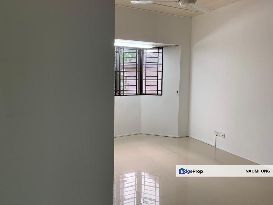 Taman Sri Aman Cheras 2 Storey Terrace Sale, Selangor, Batu 9th Cheras