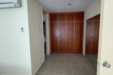 Impiana on the Waterfront