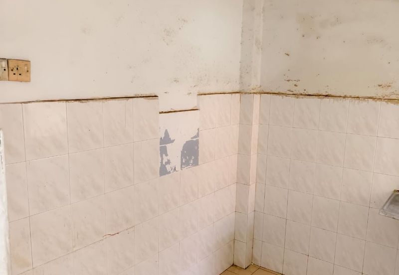 Pangsapuri Kekwa, Taman Putra Perdana, Puchong clean unit for Sale