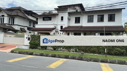 Taman Ampang Utama Two and a half Storey Well -Maintained Bungalow for Sale, Selangor, Ampang