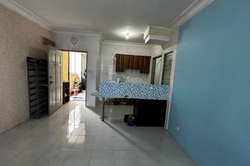 Angsana Apartment @ Taman Raintree