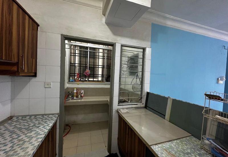 Angsana Apartment @ Taman Raintree