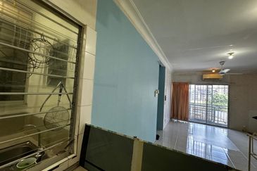 Angsana Apartment @ Taman Raintree