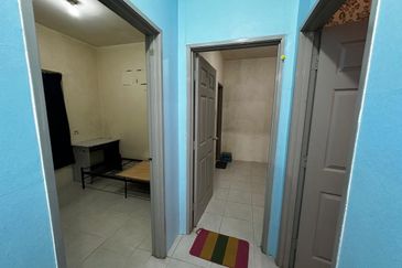 Angsana Apartment @ Taman Raintree