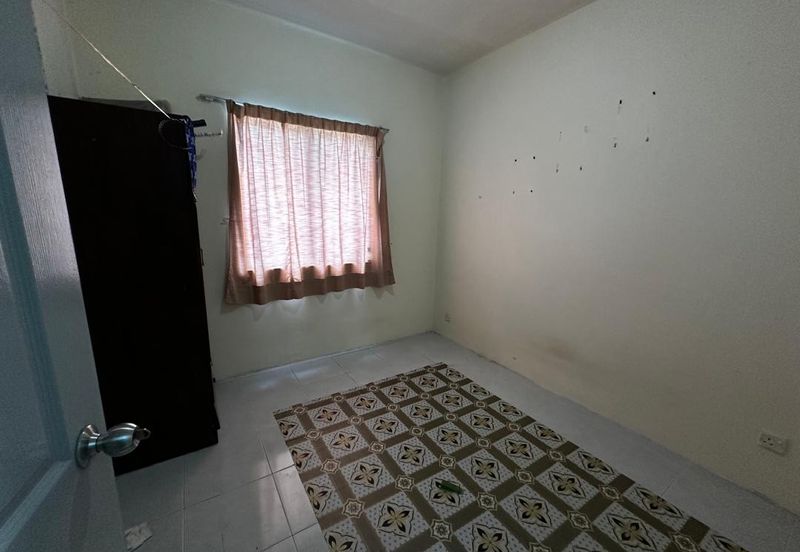 Angsana Apartment @ Taman Raintree