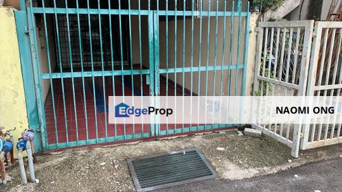 Taman Lembah Maju One and half Storey Town House for rent, Selangor, Pandan Indah
