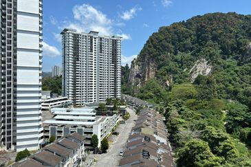 Angsana Apartment @ Taman Raintree