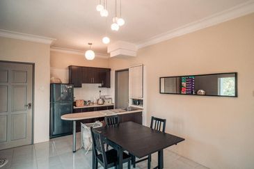 Angsana Apartment @ Taman Raintree