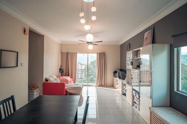 Angsana Apartment @ Taman Raintree