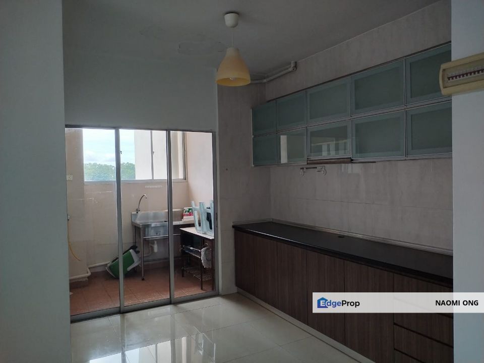 Connaught Avenue Service Apartments, Kuala Lumpur, Cheras