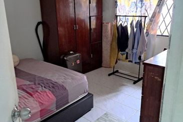 Apartment Bunga Raya