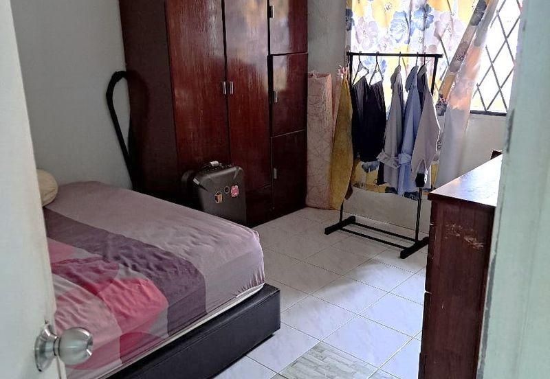 Apartment Bunga Raya