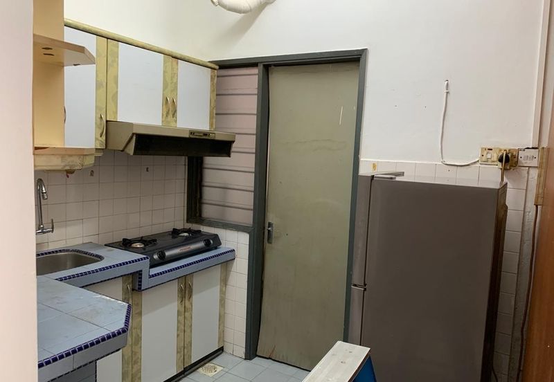 Lembah Maju Flat (RP1 RP2 RP3 RP4)