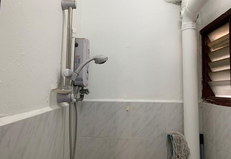 Lembah Maju Flat (RP1 RP2 RP3 RP4)